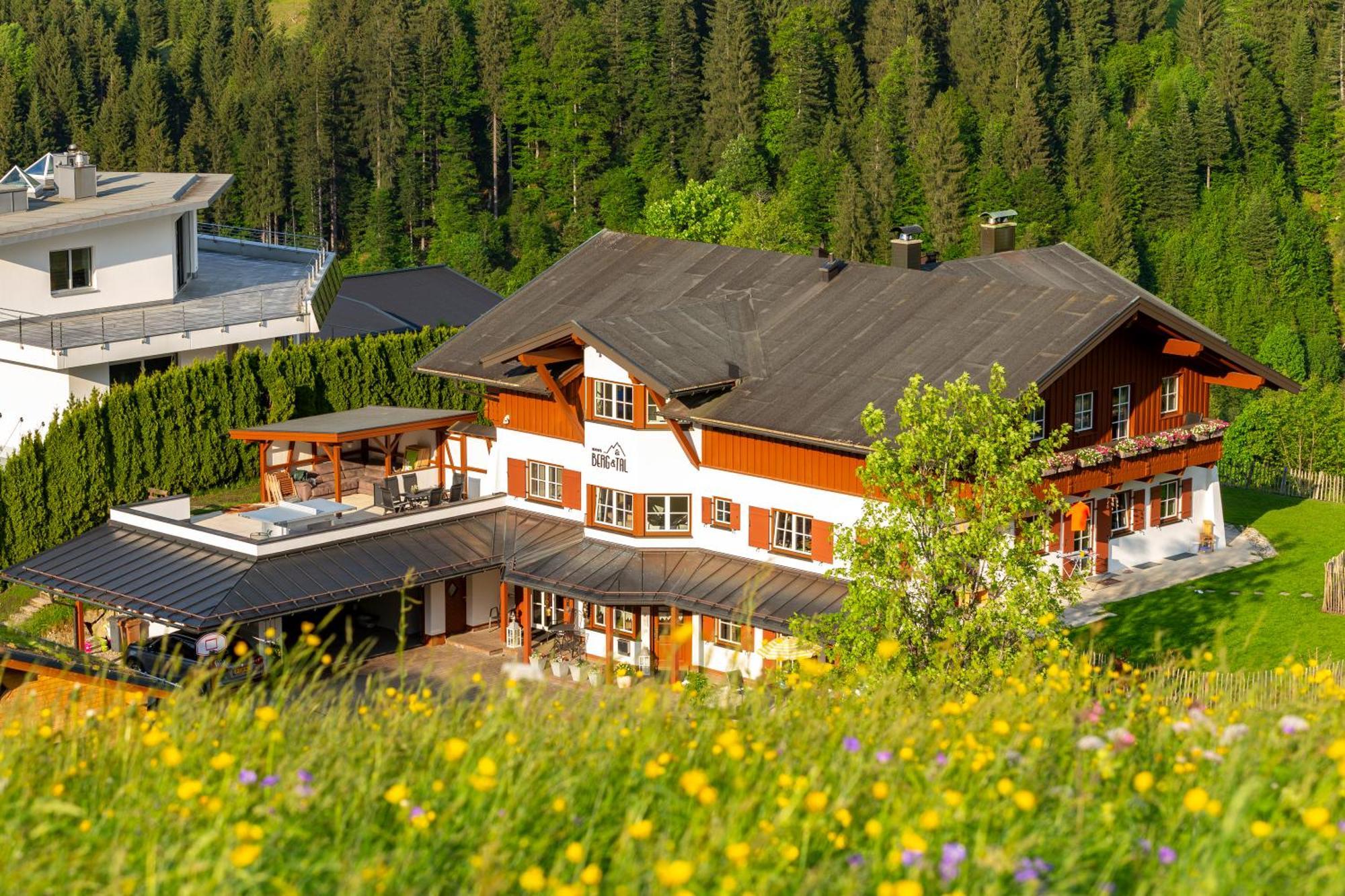 Haus Berg & Tal Apartman Hirschegg  Kültér fotó