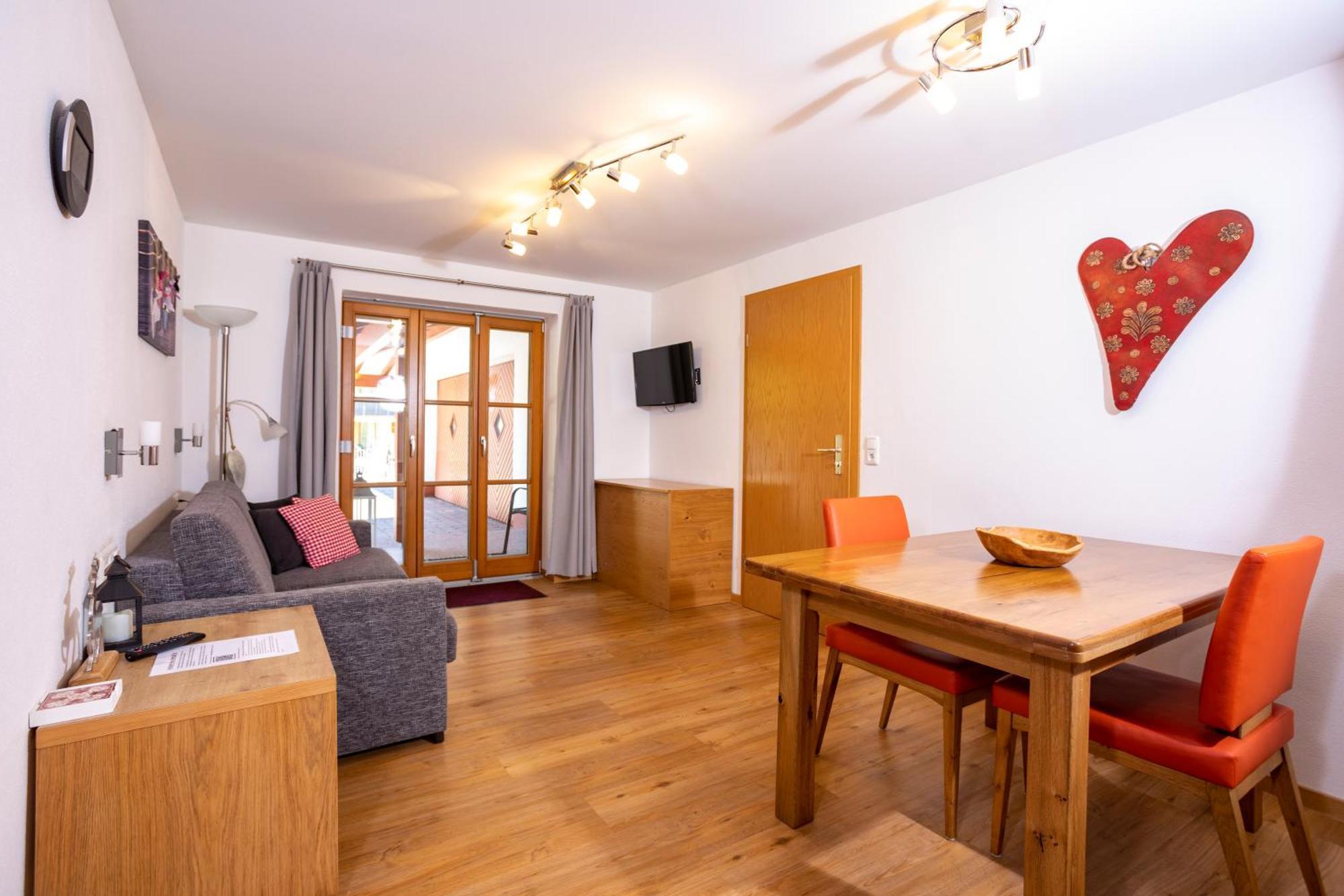 Haus Berg & Tal Apartman Hirschegg  Kültér fotó